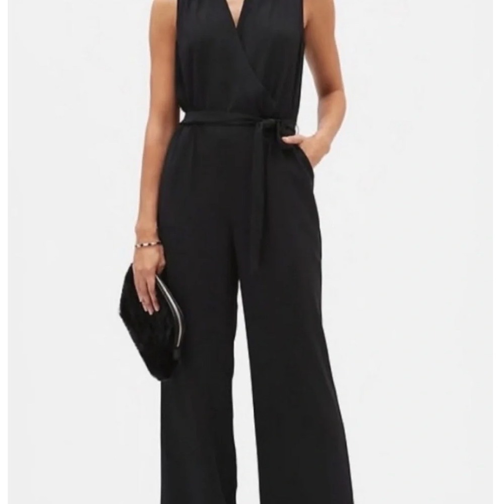 Banana Republic Black‎ Wide Leg Jumpsuit Sleeveless V-Neck Wrap Belted Womens 6